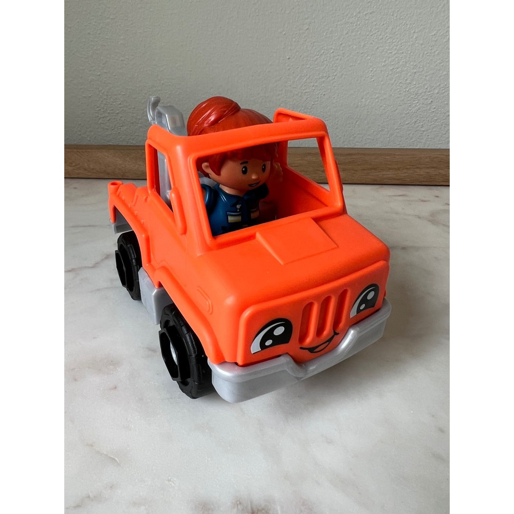 Help And Go Tow Truck & Figure Set Fisher-Price Little People